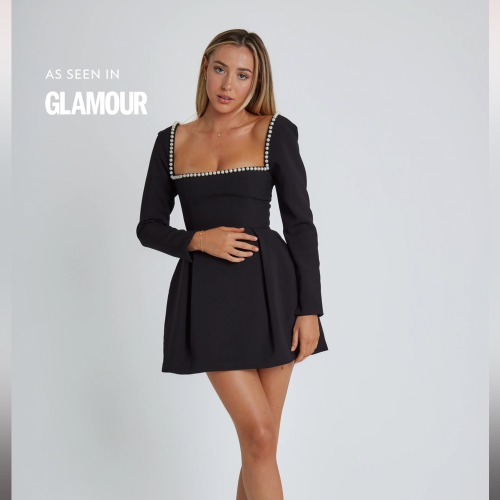 ODD MUSE the ultimate muse pearl dress. Size medium.